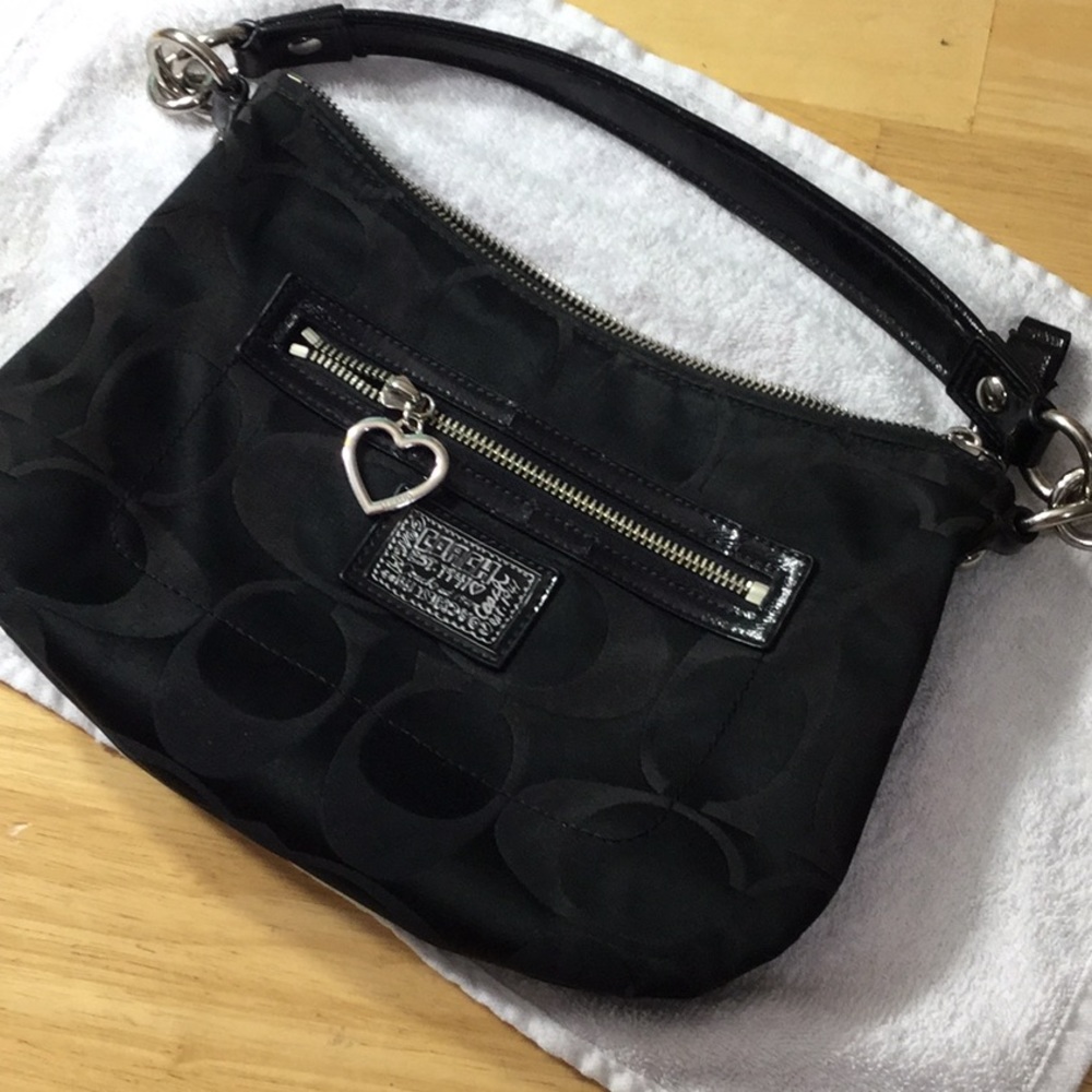 Coach handbag purse. Black in good condition